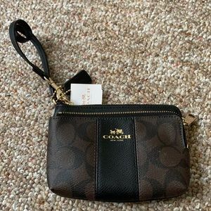 NWT Coach small wallet/card wristlet